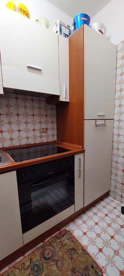 Ampio Monolocale Con Terrazzo - A 2 Passi Dal Mare Apartment Latte Exterior foto